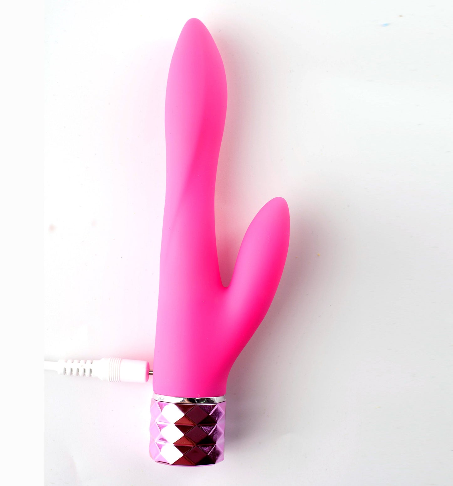 Maia Victoria - 15.2 cm USB Rechargeable Rabbit Vibrator