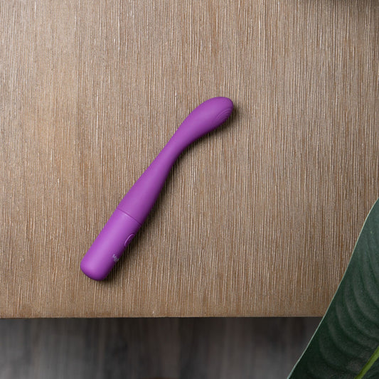 Maia CHELSI - 17.8 cm USB Rechargeable Vibrator