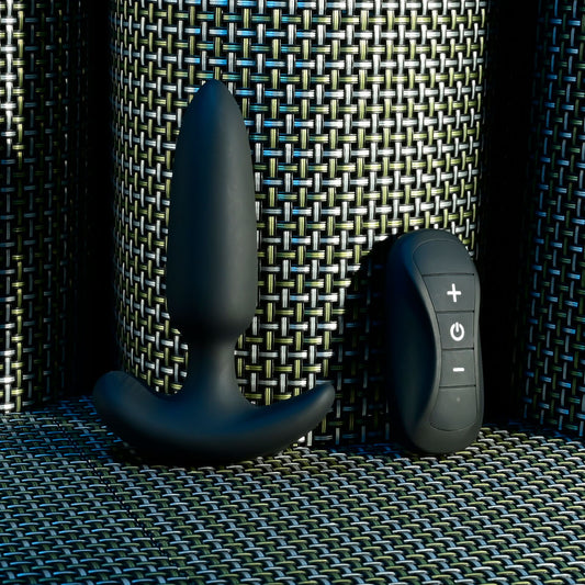Selopa BEAUTY - 11.3 cm USB Rechargeable Vibrating Butt Plug with Wireless Remote