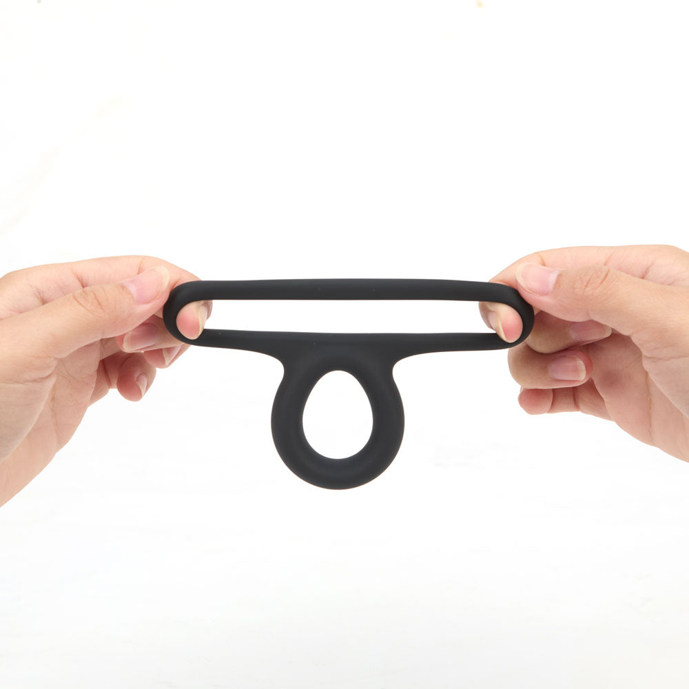 Maia GAVIN -  Cock & Balls Ring
