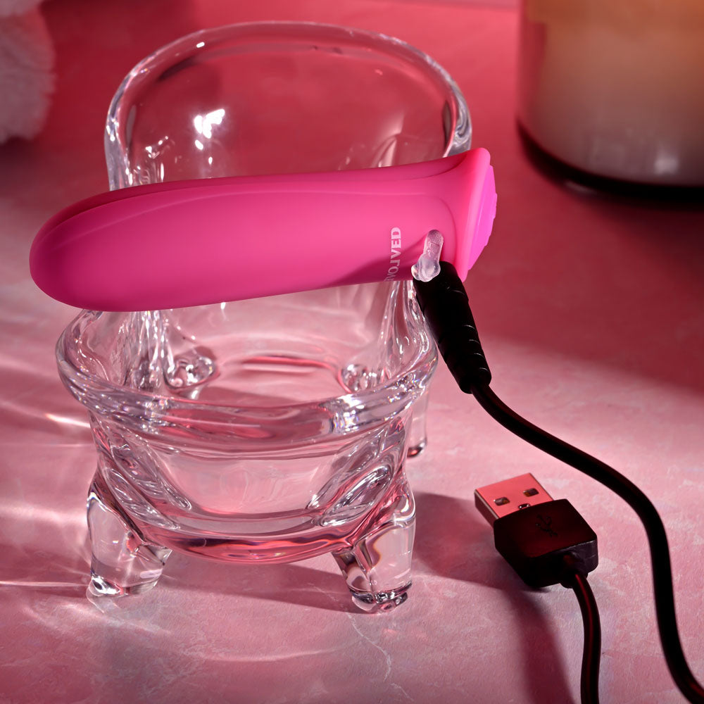 Evolved Pretty In  -  8.6 cm (3.4'') USB Rechargeable Bullet