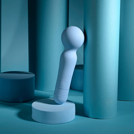 Evolved IRIS -  18.3 cm USB Rechargeable Massage Wand