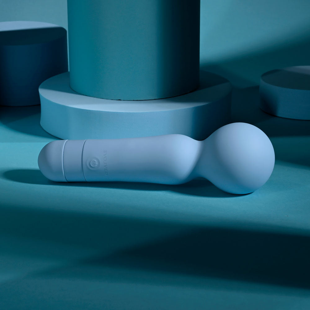 Evolved IRIS -  18.3 cm USB Rechargeable Massage Wand