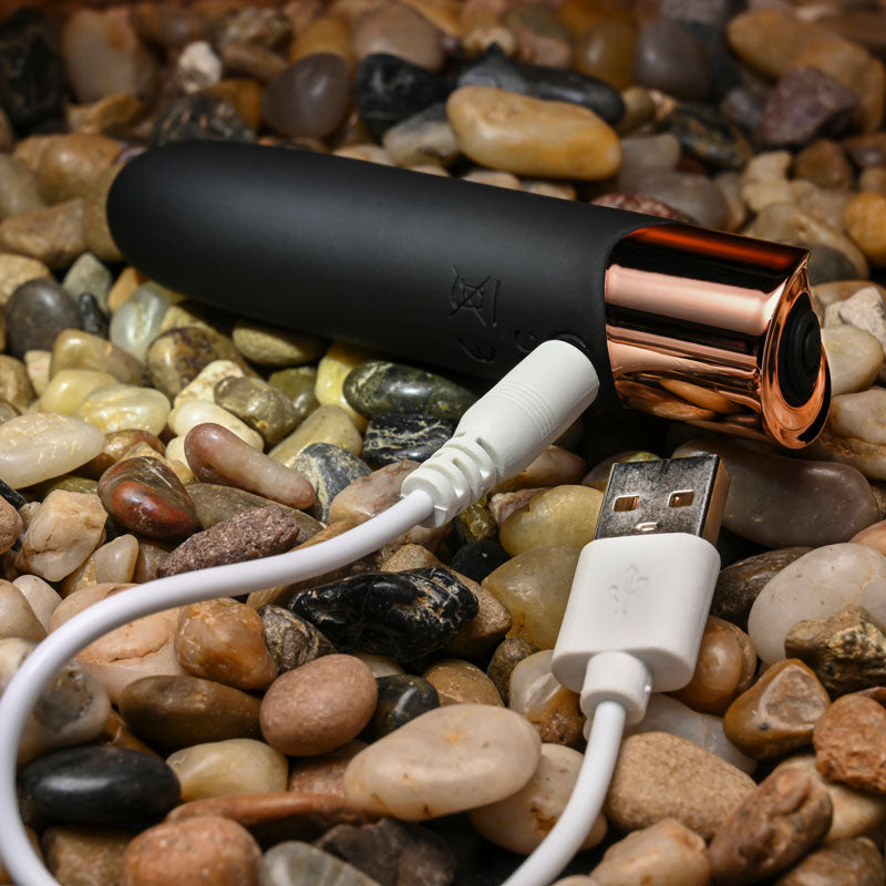 Gender X THE GOLD STANDARD - /Rose Gold 10 cm USB Rechargeable Bullet