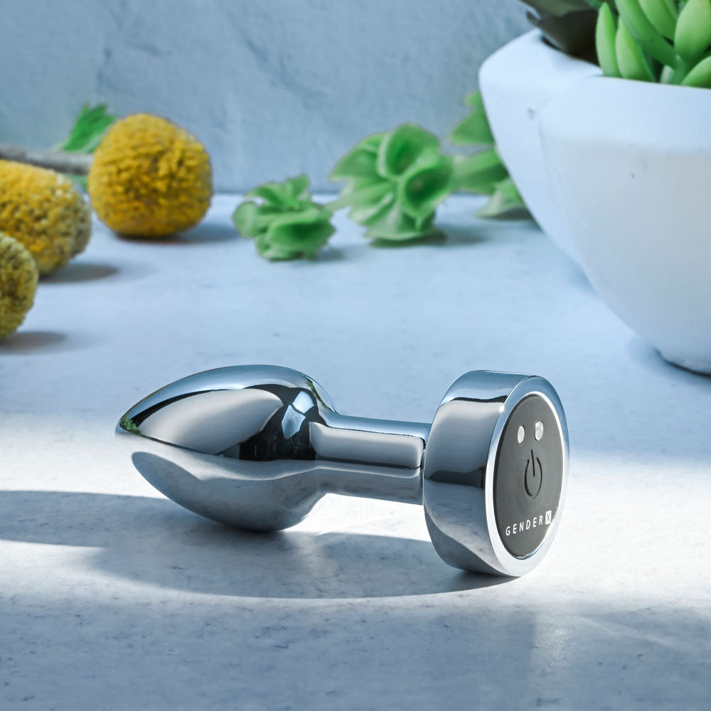 Gender X ROCKIN METAL PLUG MINI -  7.8 cm USB Rechargeable Vibrating Mini Butt Plug