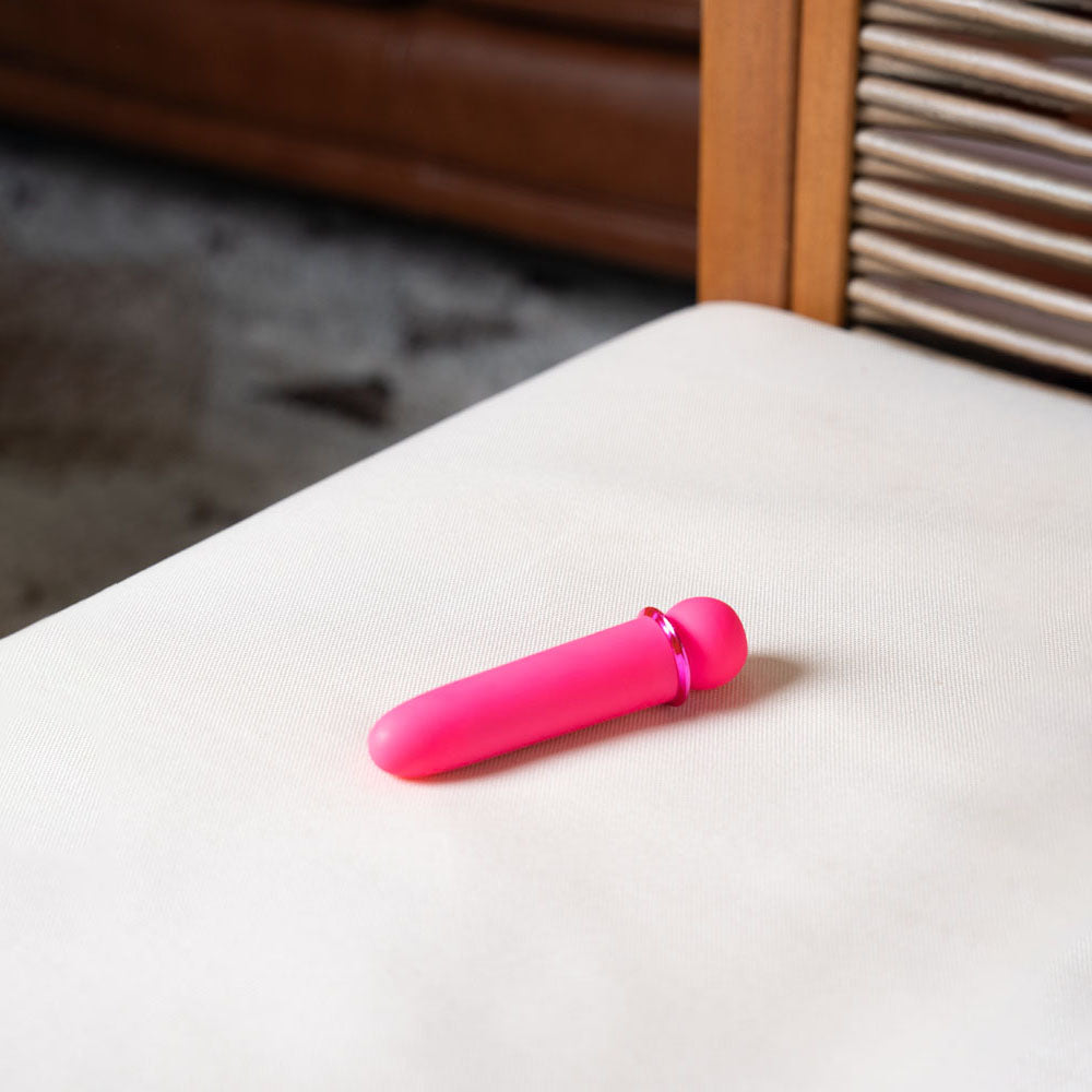 Maia JAGUAR -  -  10.1 cm USB Rechargeable Bullet