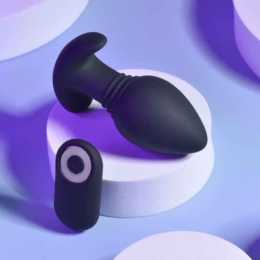 Playboy Pleasure PLUG & PLAY -  10.3 cm USB Rechargeable Vibrating Butt Plug with Wireless Remote