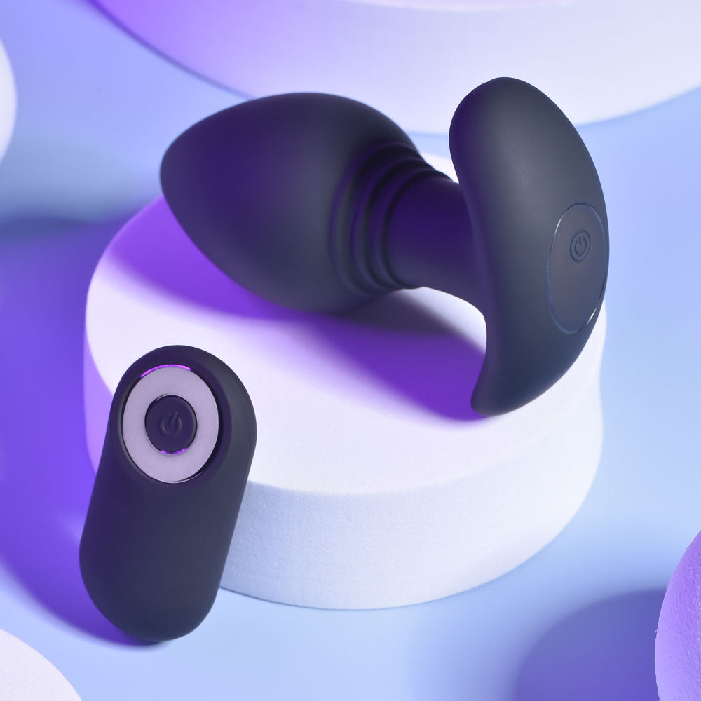 Playboy Pleasure PLUG & PLAY -  10.3 cm USB Rechargeable Vibrating Butt Plug with Wireless Remote