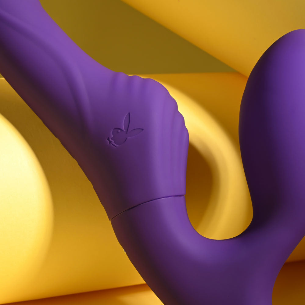 Playboy Pleasure HUG IT OUT -  29 cm USB Rechargeable Strapless Strap-On