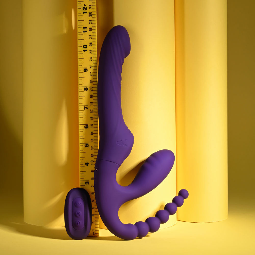 Playboy Pleasure HUG IT OUT -  29 cm USB Rechargeable Strapless Strap-On