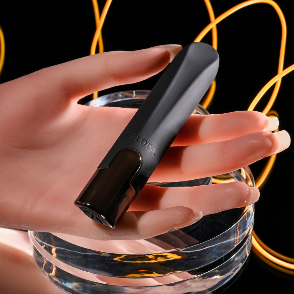 Selopa LITTLE BUDDY -  11.1 cm USB Rechargeable Vibrating Bullet