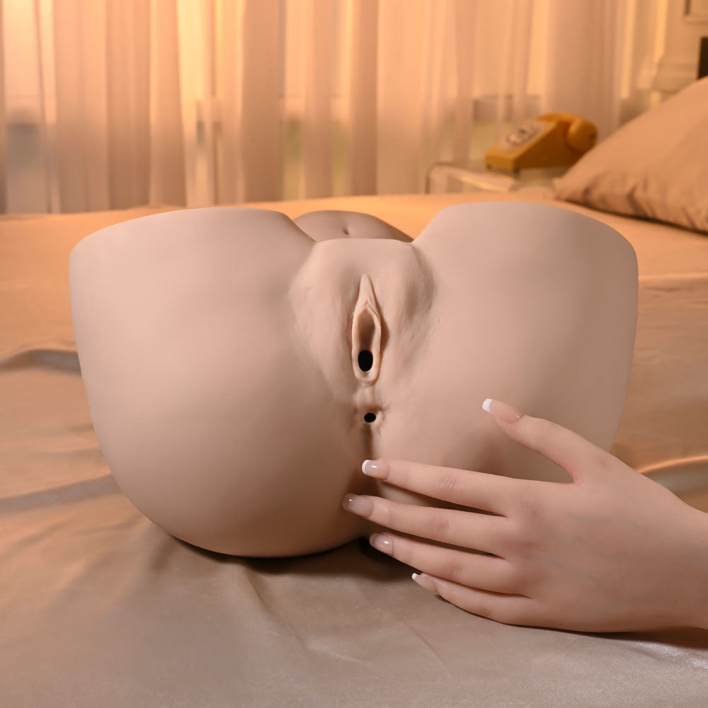 Zero Tolerance SQUIRT FOR ME XL RILEY REID -  USB Rechargeable Realistic Squirting Masturbator